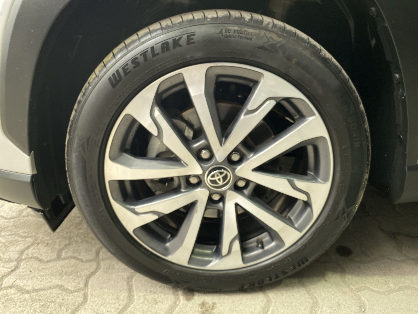 Toyota COROLLA CROSS CVT 2.0 AUT 2023 - Imagen 20 de 20