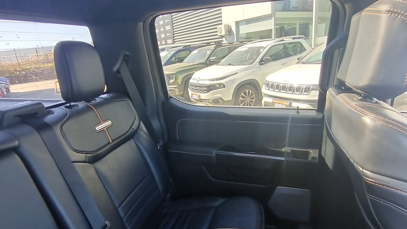 Ford F-150 F150 PLATINUM 4X4 3.5 AUT 2024 - Imagen 19 de 20