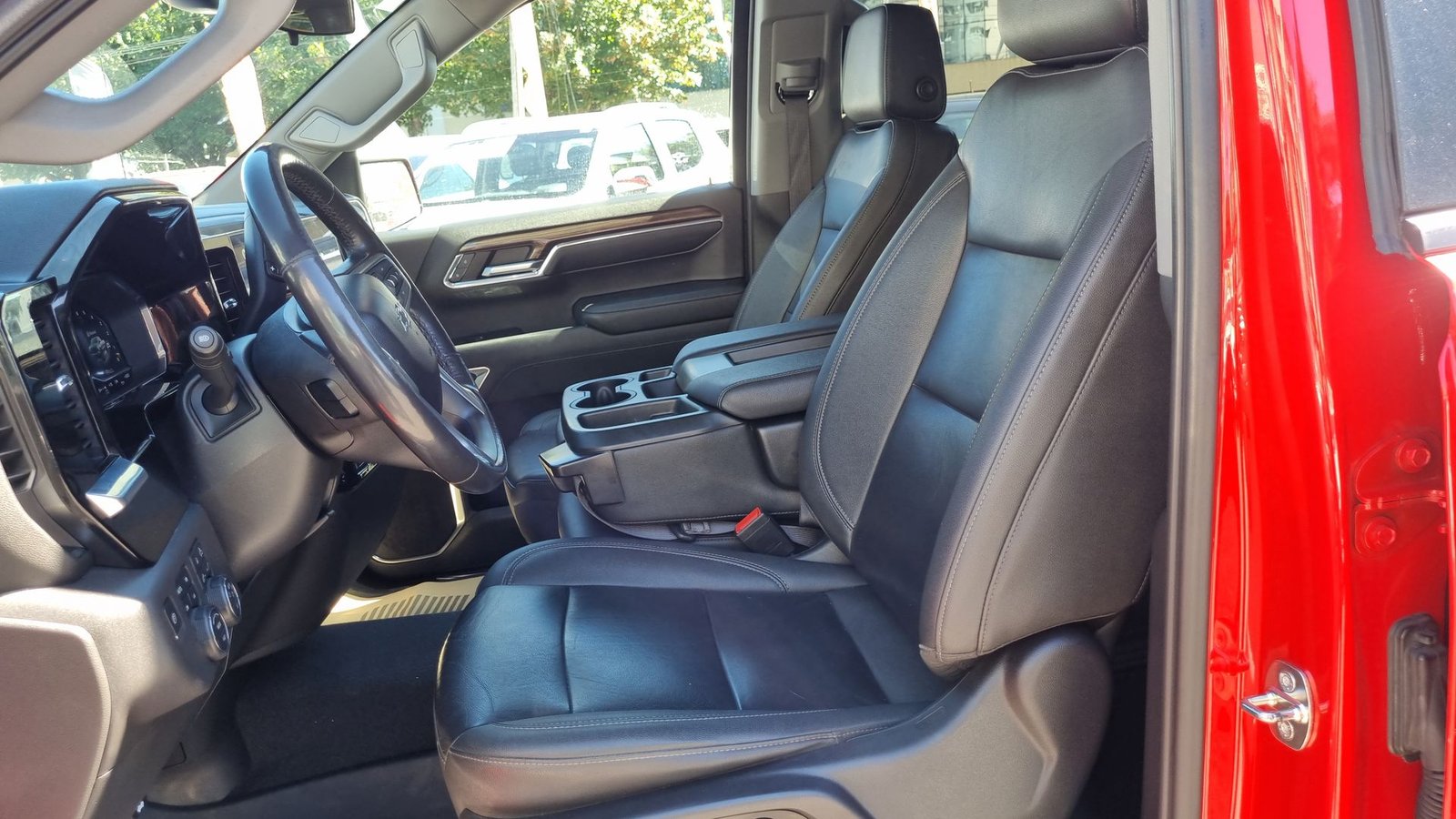 Chevrolet SILVERADO DCAB 4X4 5.3 AT 2023 - Imagen 19 de 20