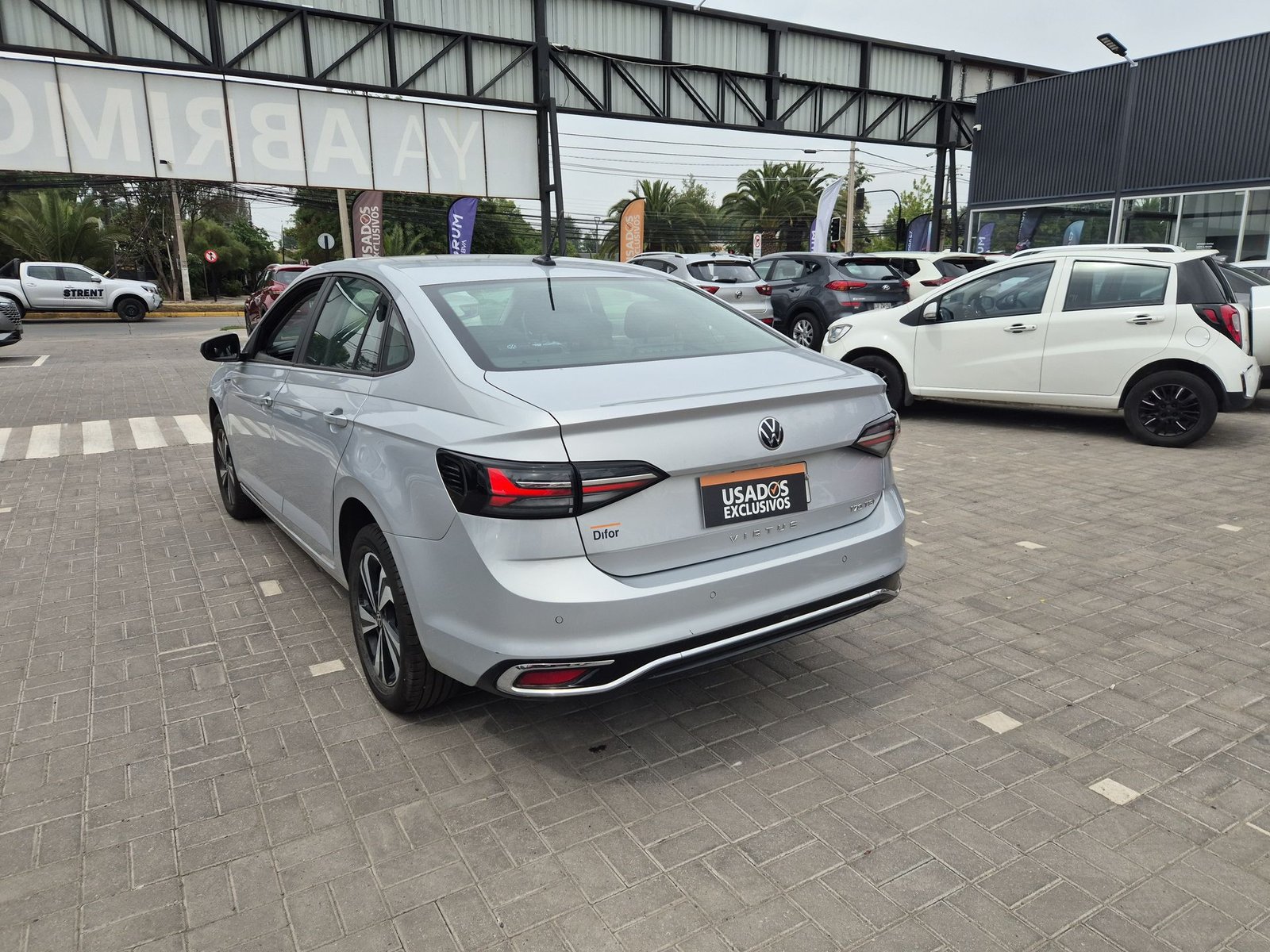 Volkswagen VIRTUS TSI 1.0 AUT 2024 - Imagen 8 de 20