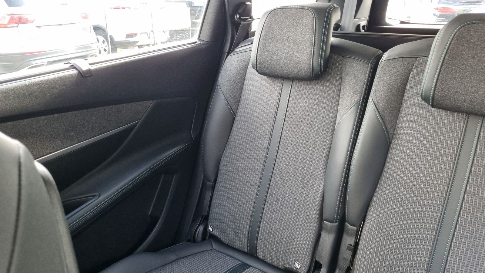 Peugeot 5008 BLUEHDI 130 1.5 AUT 2022 - Imagen 13 de 20