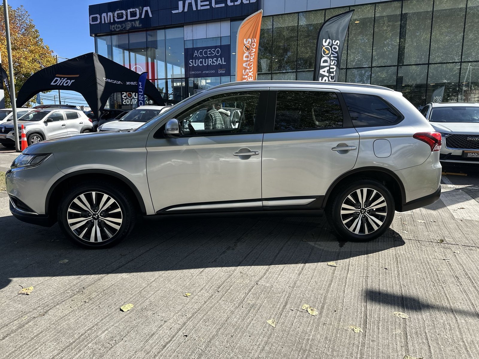 Mitsubishi OUTLANDER CVT 2.0 AUT 2023 - Imagen 6 de 20
