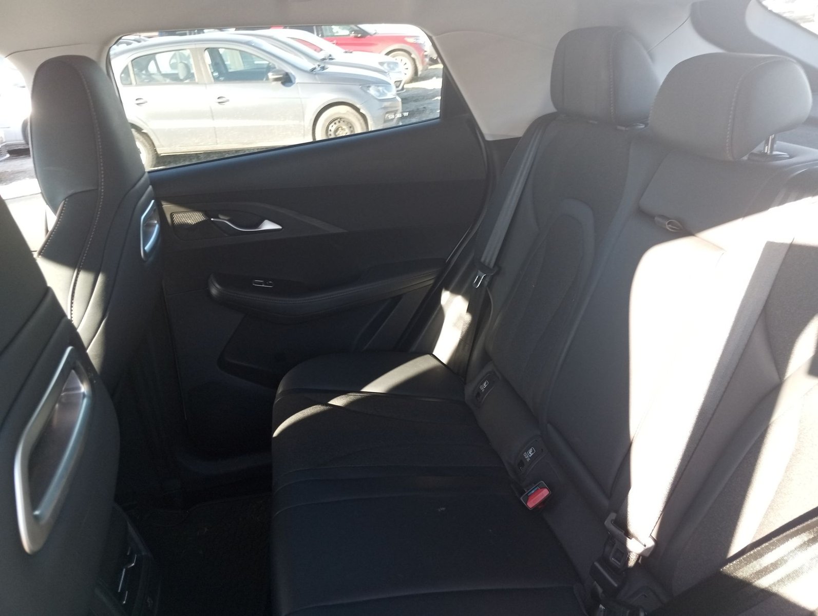 Omoda C5 4X2 1.5 AUT 2025 - Imagen 10 de 20