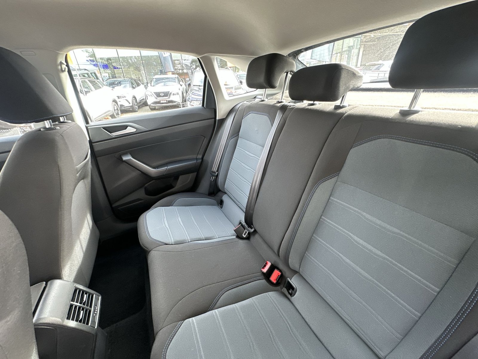 Volkswagen NIVUS TSI 1.0 AUT 2023 - Imagen 14 de 20