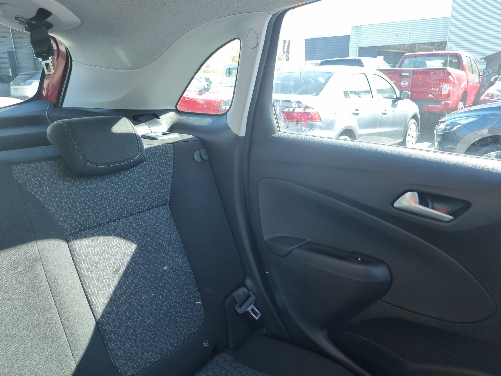 Opel CROSSLAND TD MT6 1.5 2023 - Imagen 14 de 20