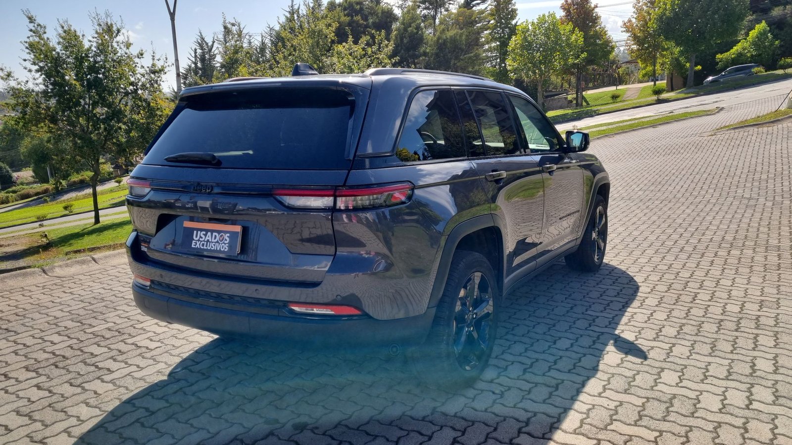 Jeep GRAND CHEROKEE 2024 - Imagen 10 de 20