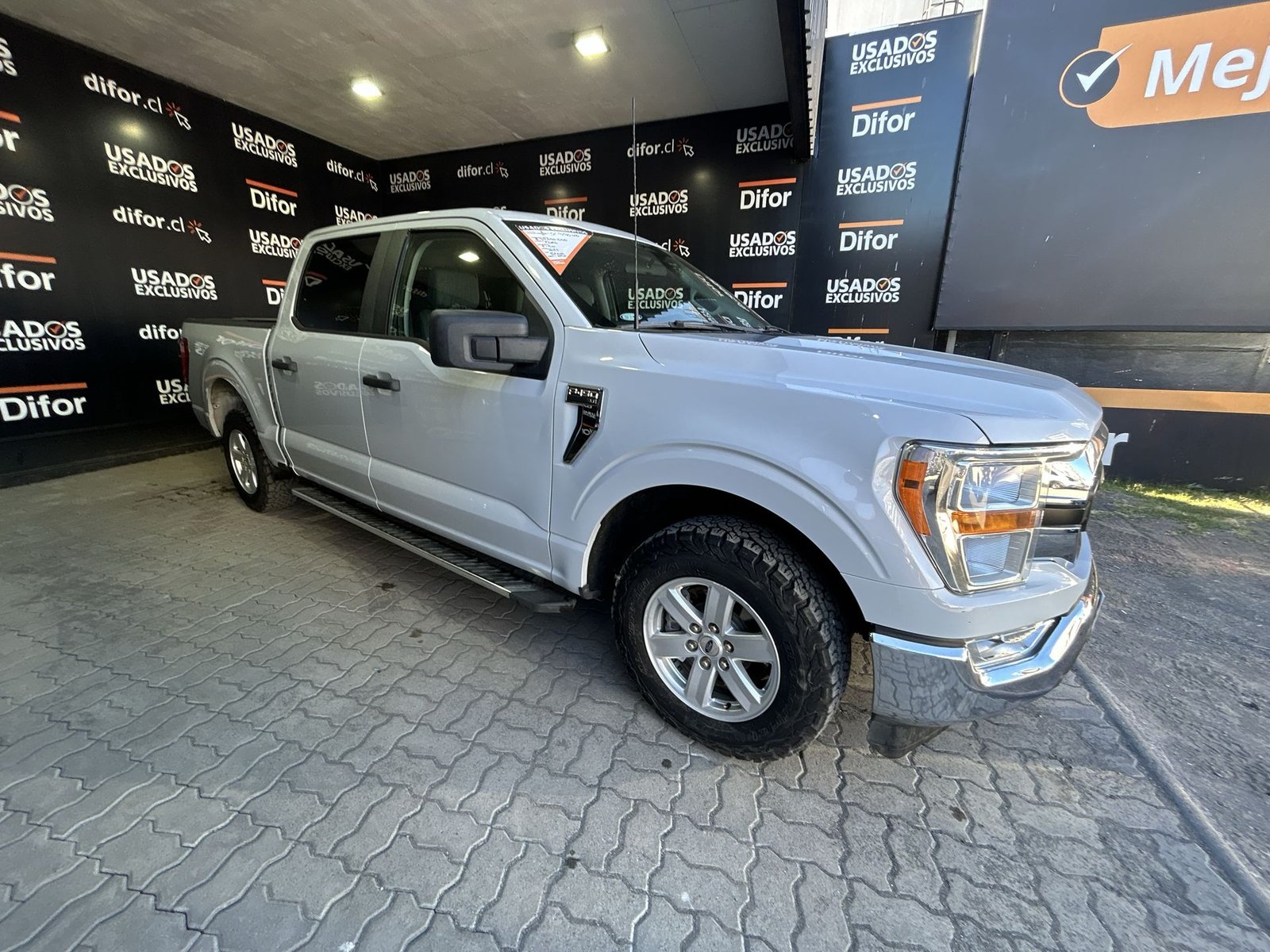 Ford F-150 2023 - Imagen 13 de 20