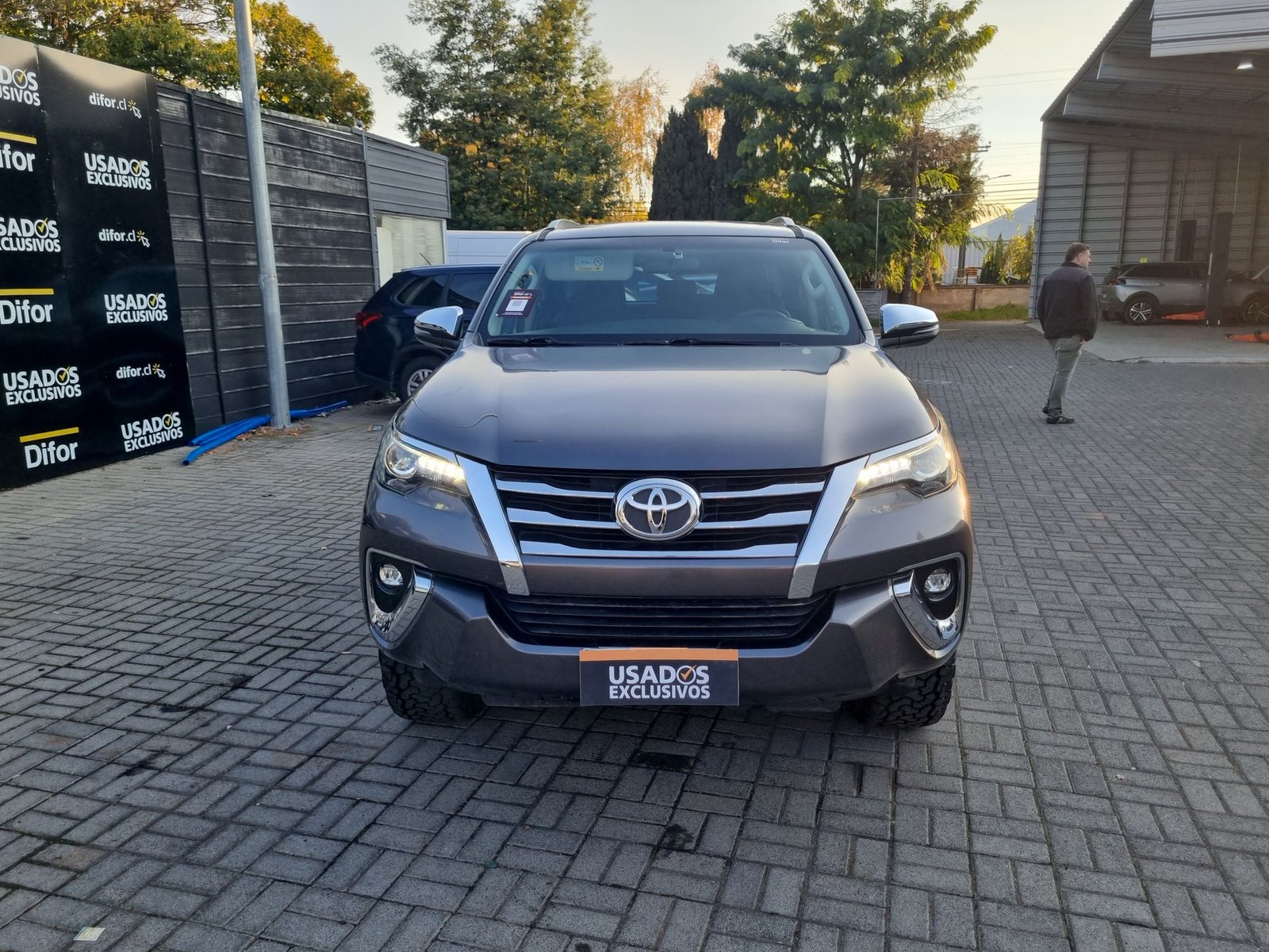 Toyota FORTUNER SRX 4X4 2.7 AUT 2019 - Imagen 3 de 20