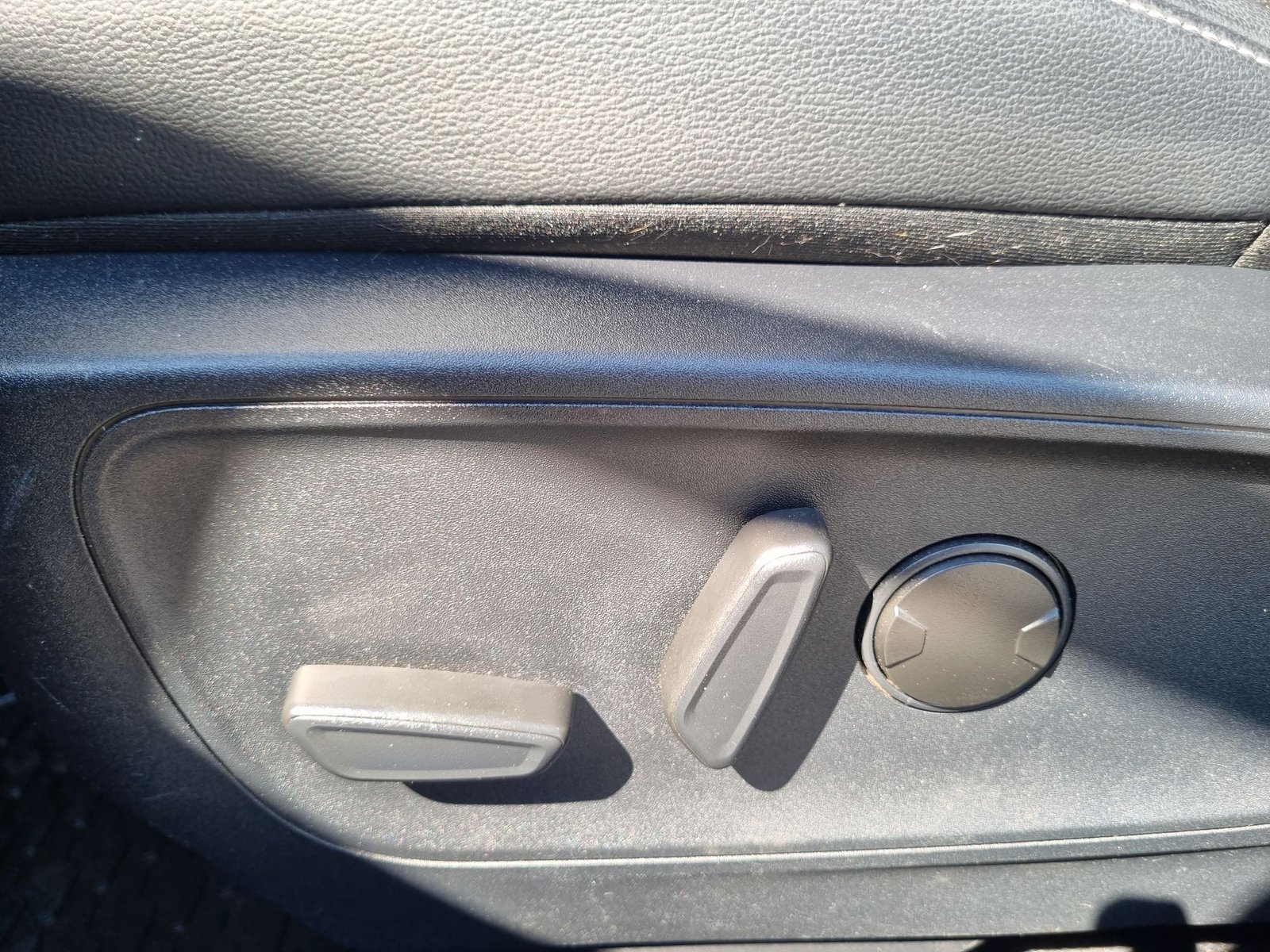 Ford ESCAPE TITANIUM 4X4 2.0 AUT 2021 - Imagen 18 de 20
