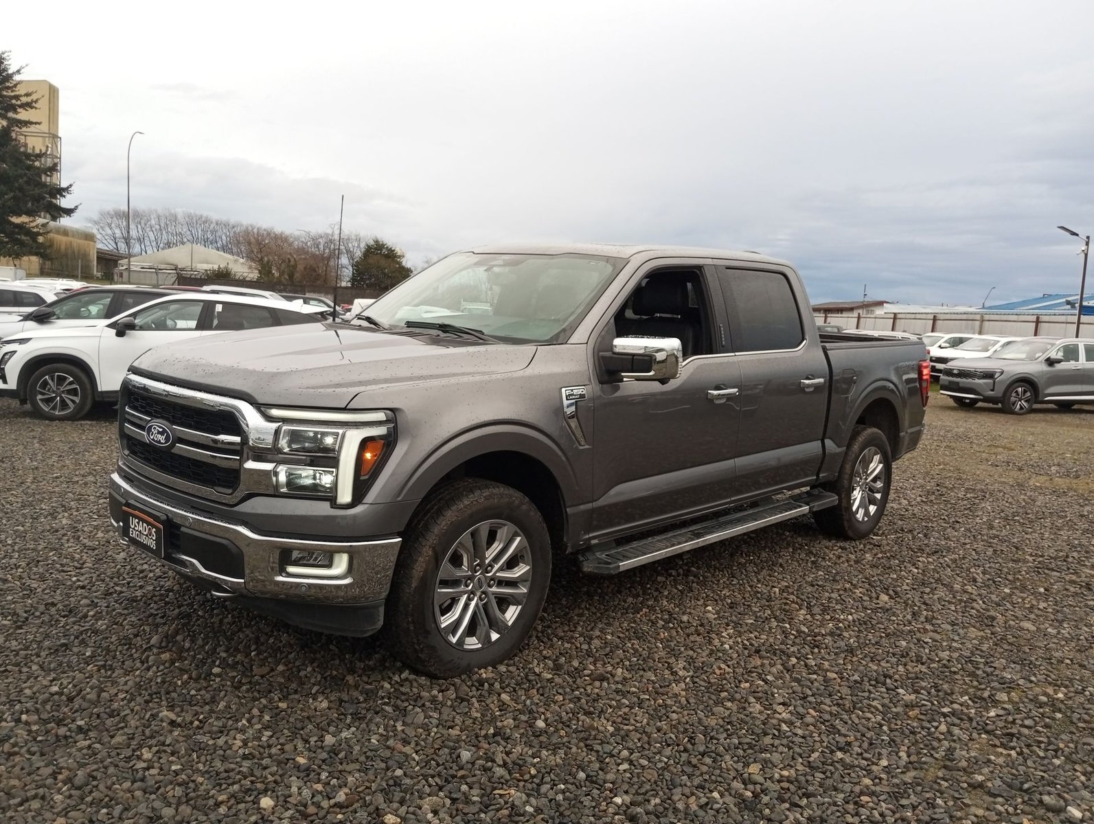Ford F-150 F150 LARIAT LUX 4X4 5.0 AUT 2025 - Imagen 4 de 20