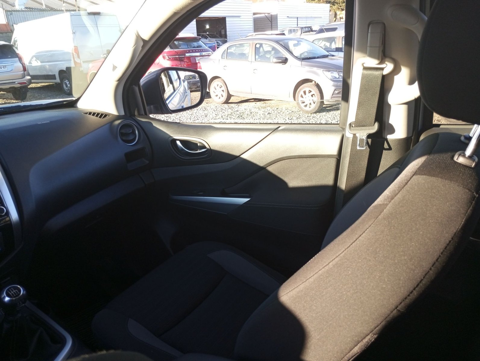 Nissan NAVARA D CAB 2.3 2022 - Imagen 15 de 20