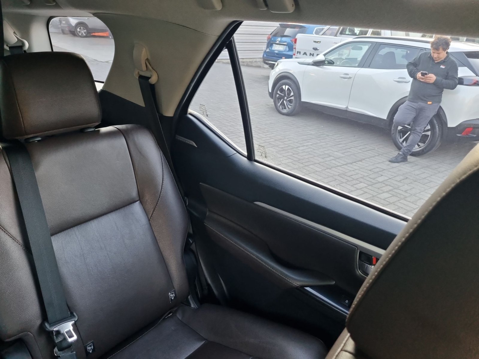 Toyota FORTUNER SRX 4X4 2.7 AUT 2019 - Imagen 14 de 20