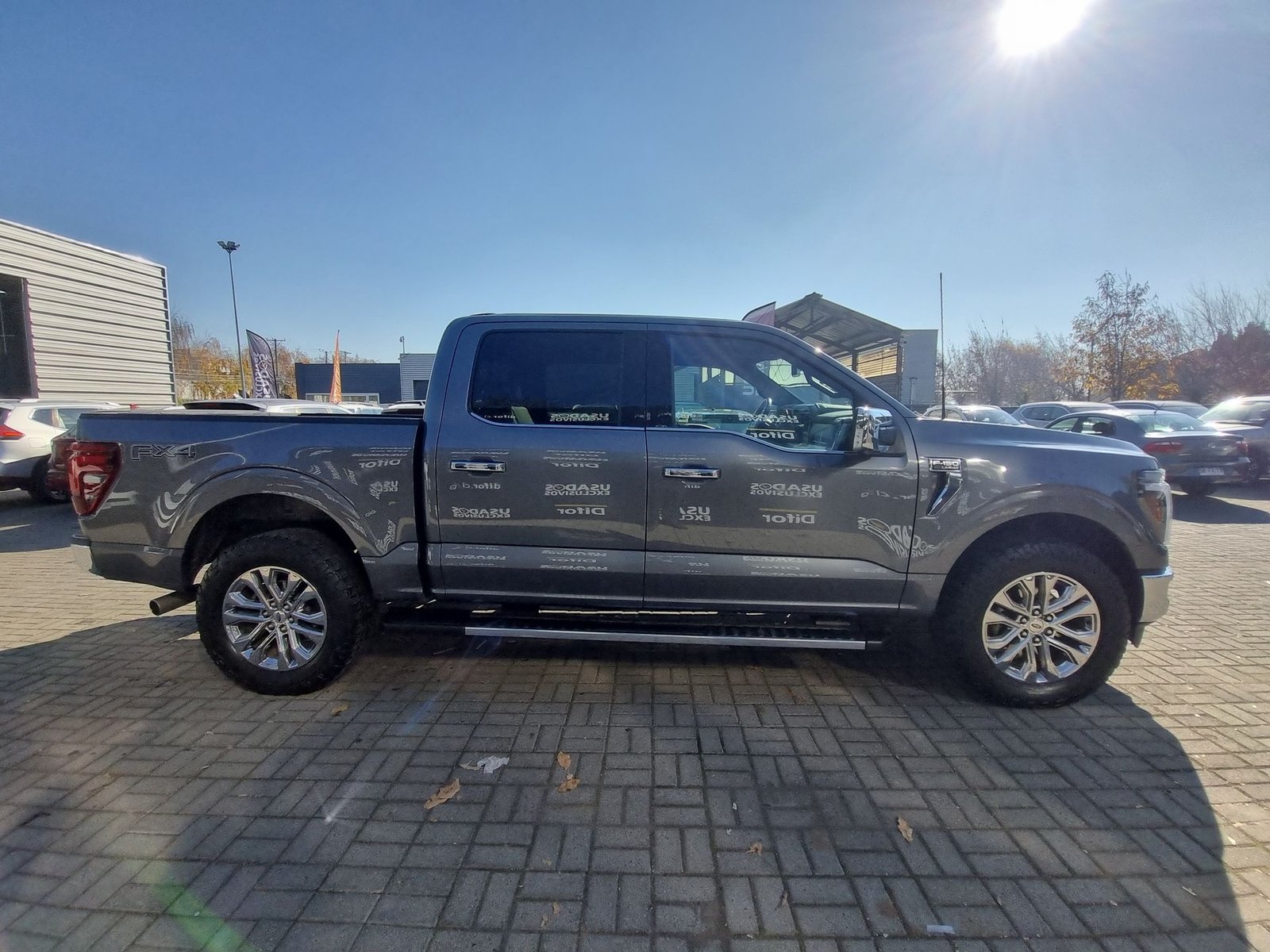 Ford F-150 F150 LARIAT LUX 4X4 5.0 AUT 2024 - Imagen 9 de 20