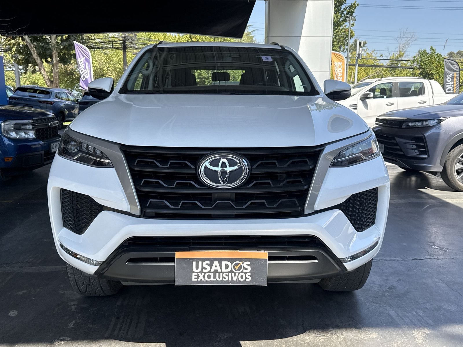 Toyota FORTUNER SRV 2.7 AUT 2023 - Imagen 3 de 20