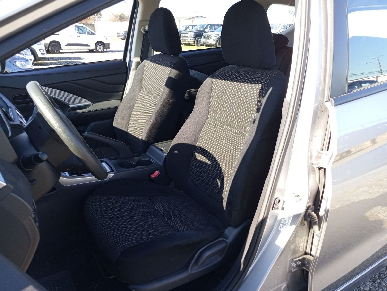 Mitsubishi XPANDER 1.5 2023 - Imagen 17 de 20
