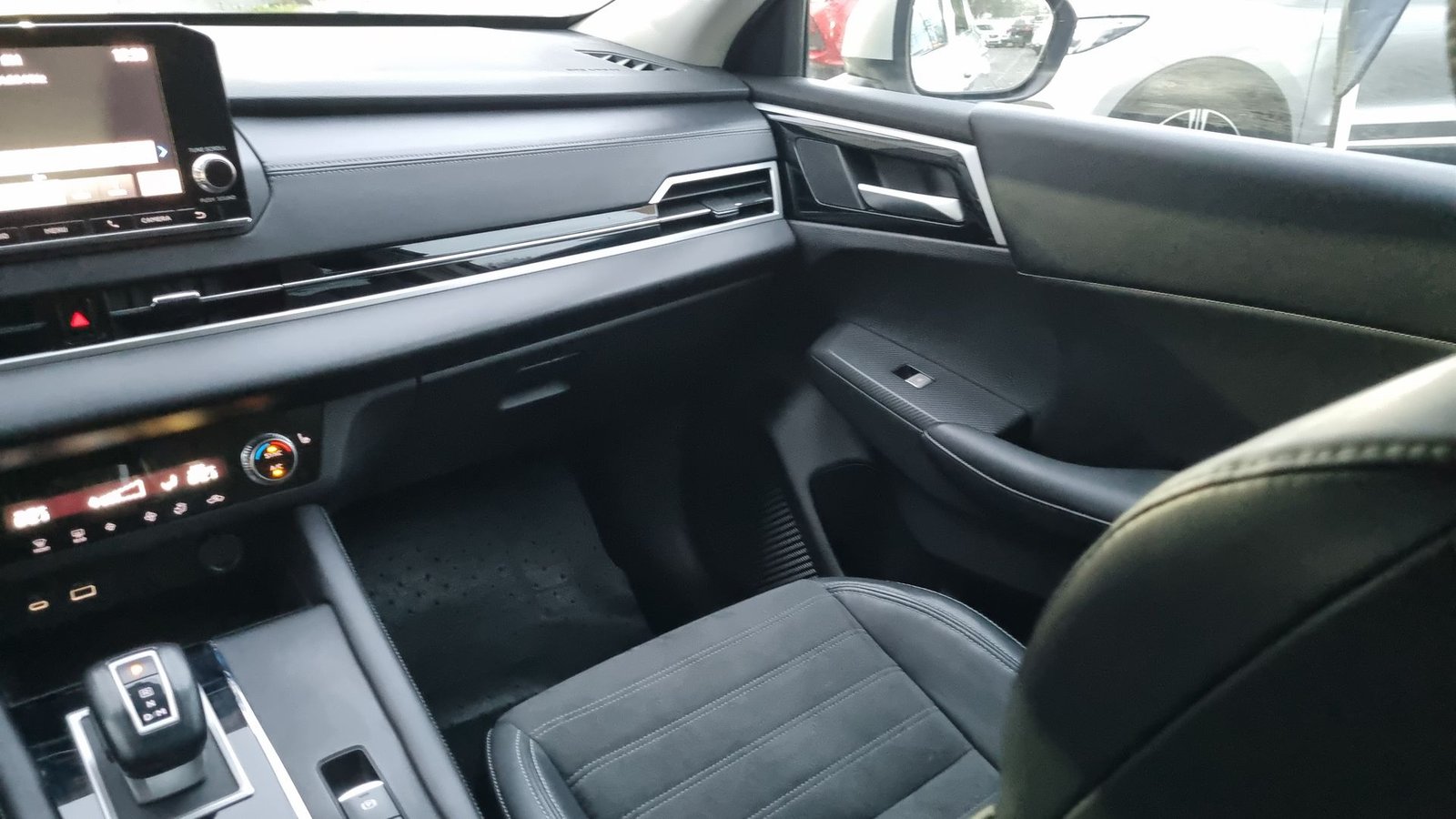Mitsubishi OUTLANDER 2023 - Imagen 11 de 20