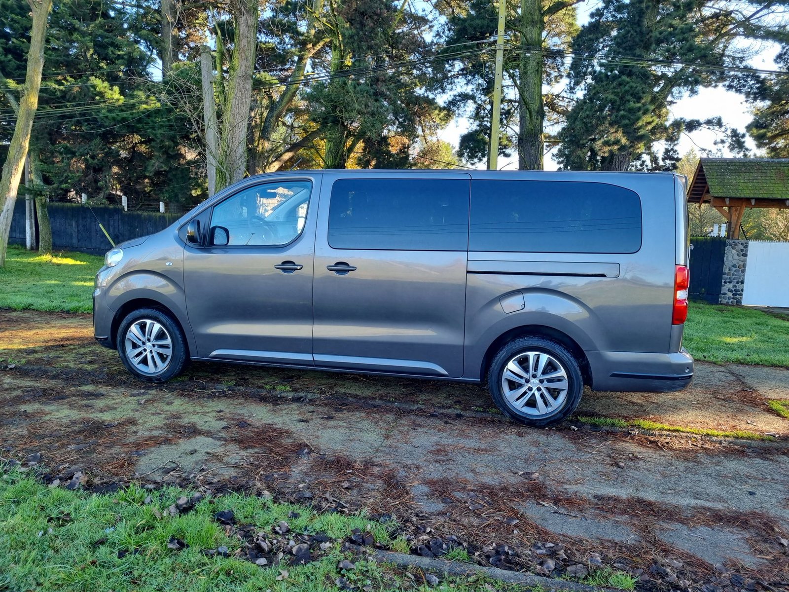 Peugeot TRAVELLER L3 BLUE HDI 150 2.0 2024 - Imagen 14 de 20