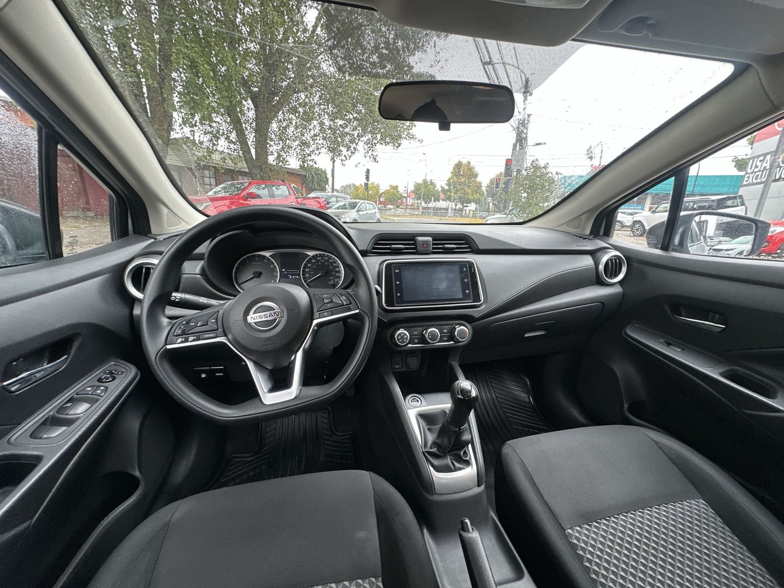 Nissan VERSA 2023 - Imagen 15 de 20