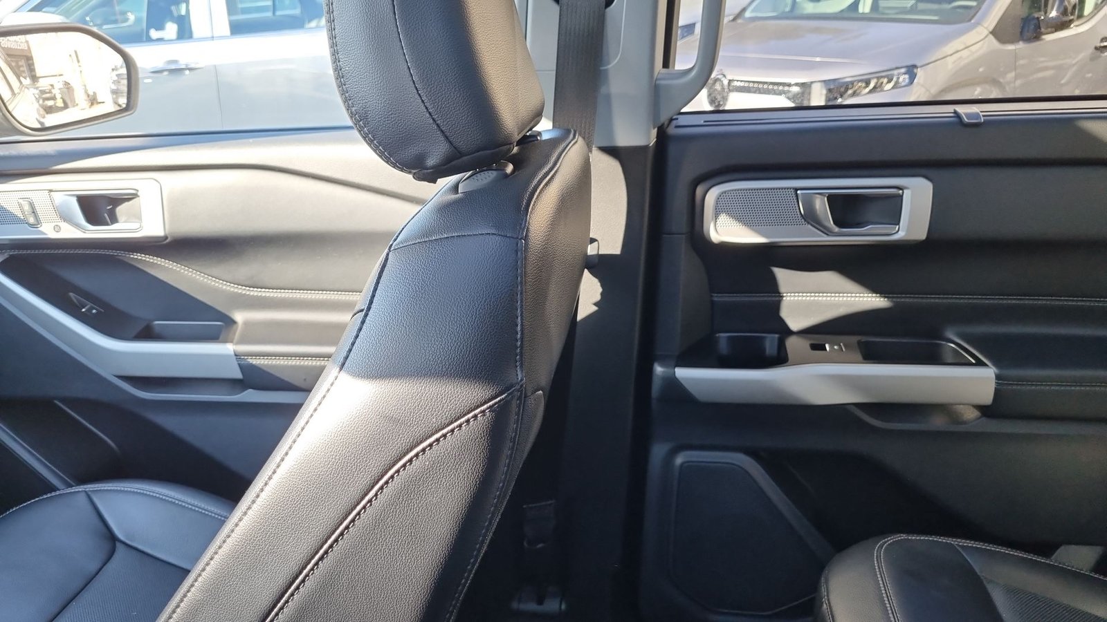 Ford EXPLORER ECOBOOST LTD 2.3 AUT 2023 - Imagen 12 de 15