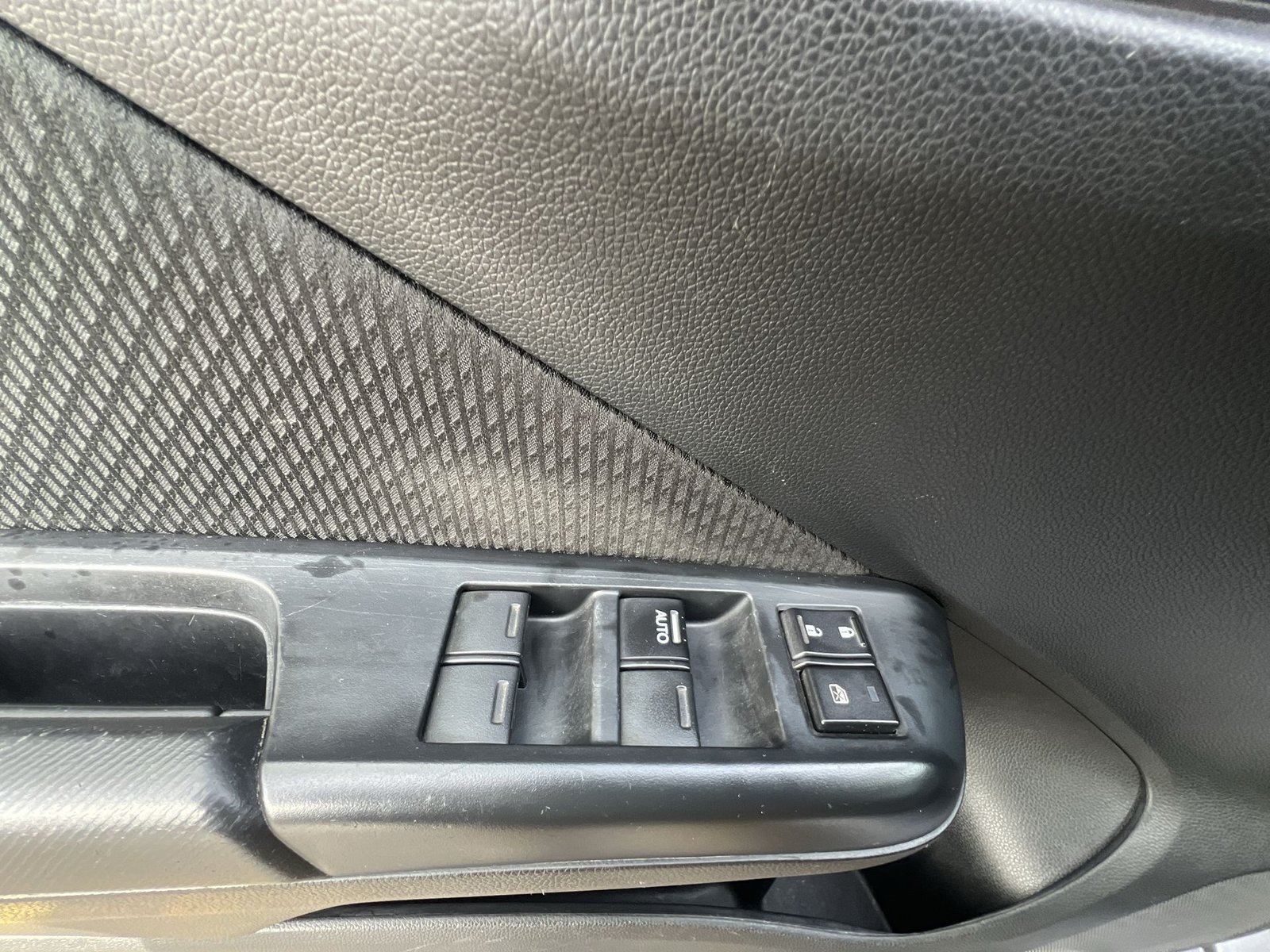 Honda CITY LX 1.5 2019 - Imagen 13 de 15