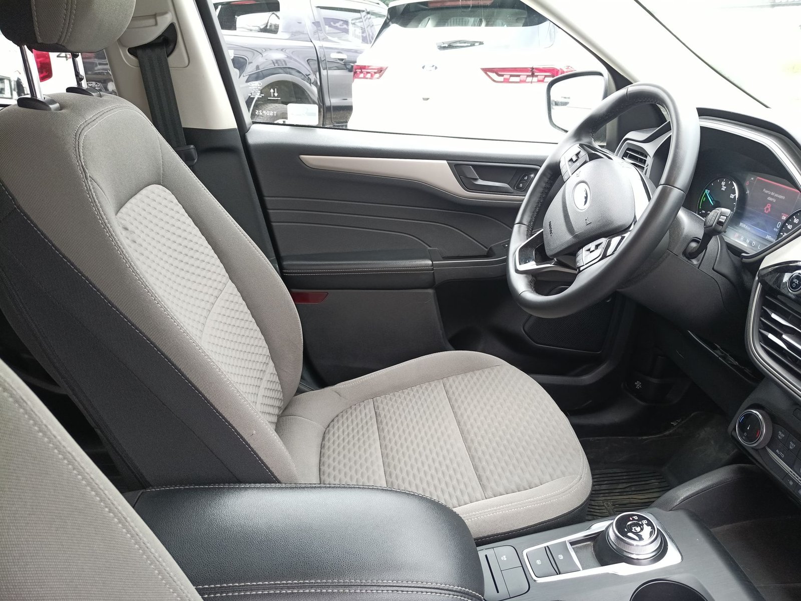 Ford ESCAPE DURA D4 2.5 AUT 2023 - Imagen 15 de 20