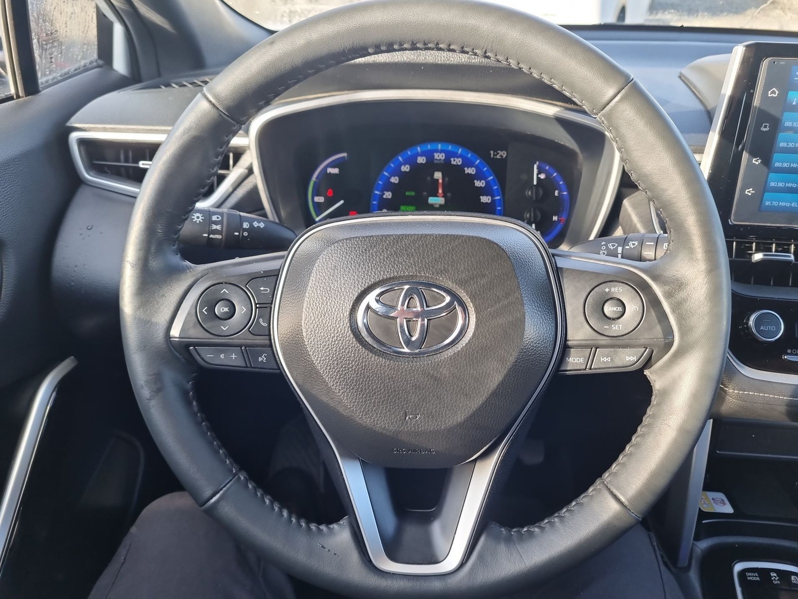 Toyota COROLLA CROSS HEV 1.8 AUT 2025 - Imagen 20 de 20
