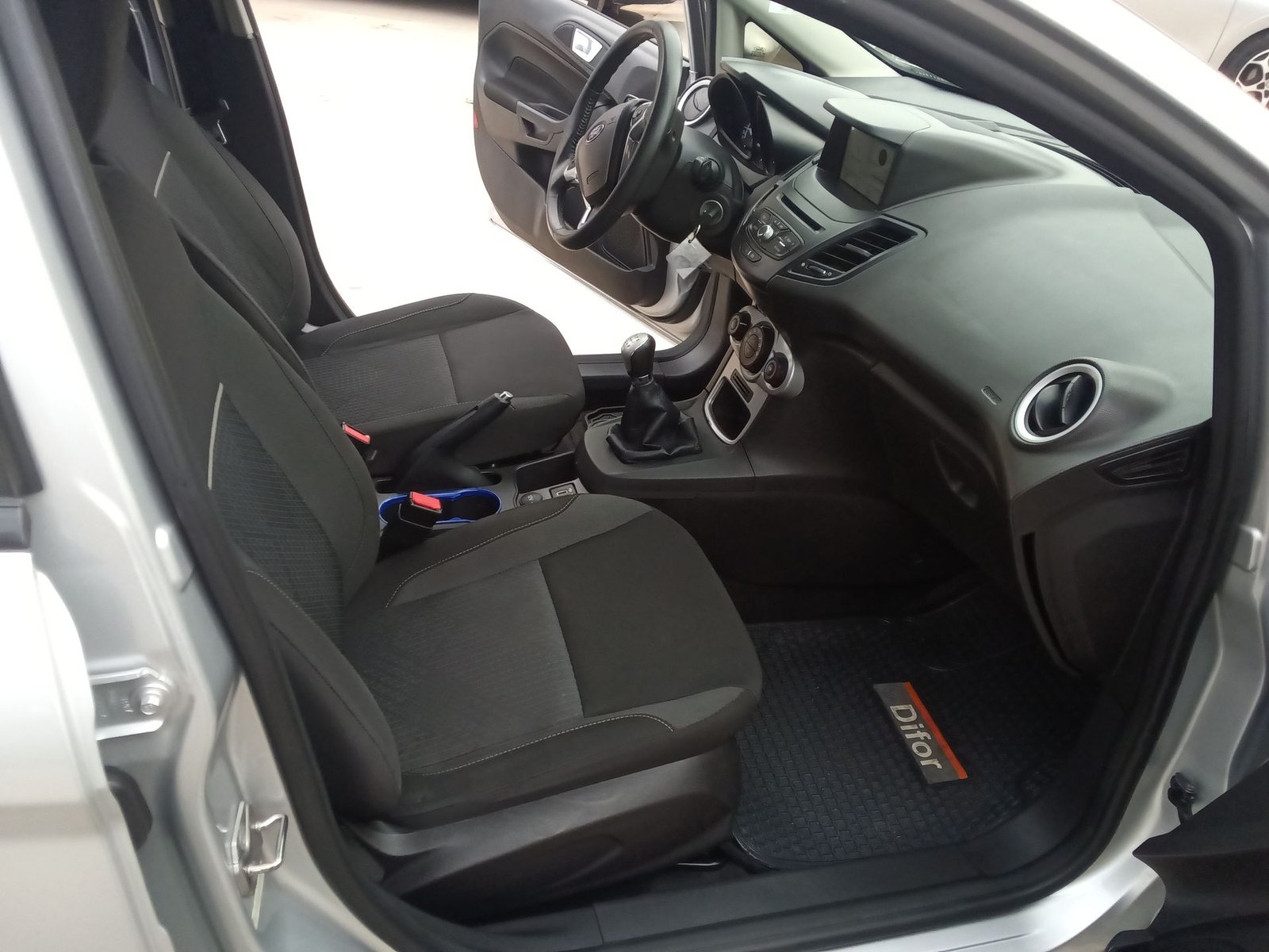 Ford FIESTA HATCH BACK 1.6 2018 - Imagen 11 de 15