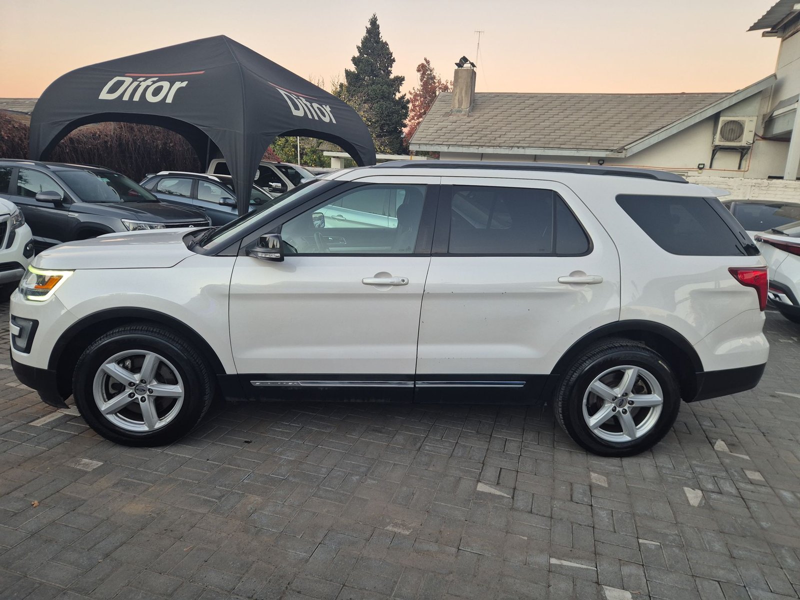 Ford EXPLORER XLT 3.5 AUT 2017 - Imagen 6 de 15