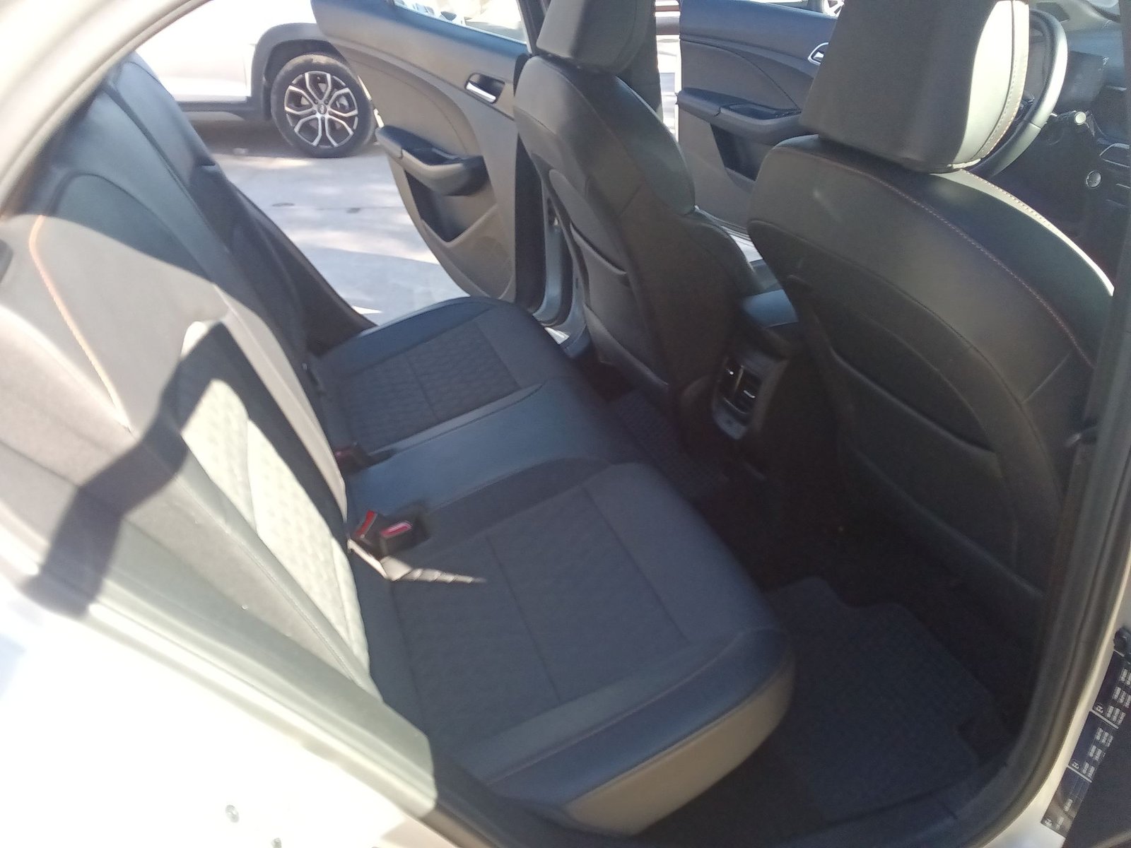 Mg 3 NEW 3 4X2 1.5 AUT 2025 - Imagen 12 de 15