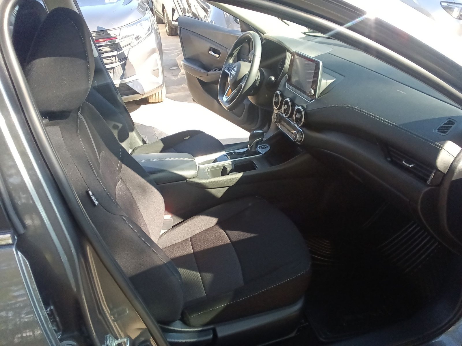 Nissan SENTRA B18 CVT 2.0 AUT 2024 - Imagen 11 de 15