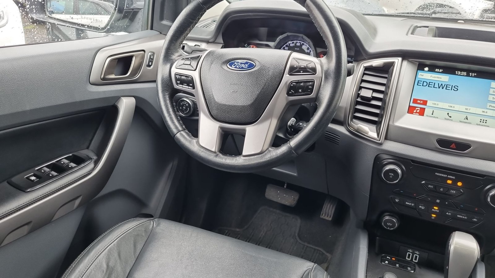 Ford RANGER LTD 4X4 3.2 AT 2019 - Imagen 17 de 20