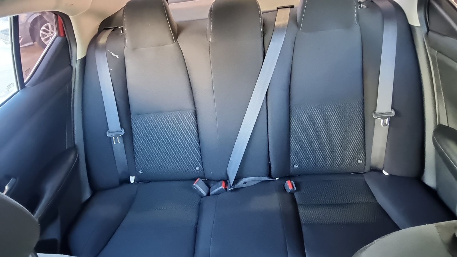 Nissan SENTRA MT 2.0 2023 - Imagen 18 de 20