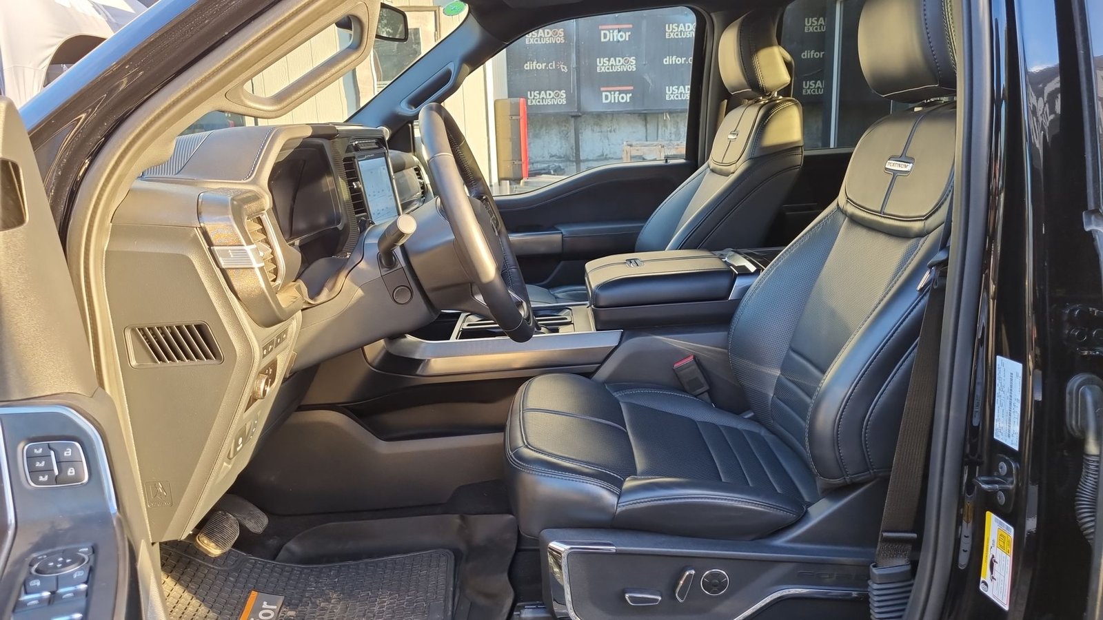 Ford F-150 F150 CC PLATINUM 4X4 3.5 AUT 2025 - Imagen 19 de 20