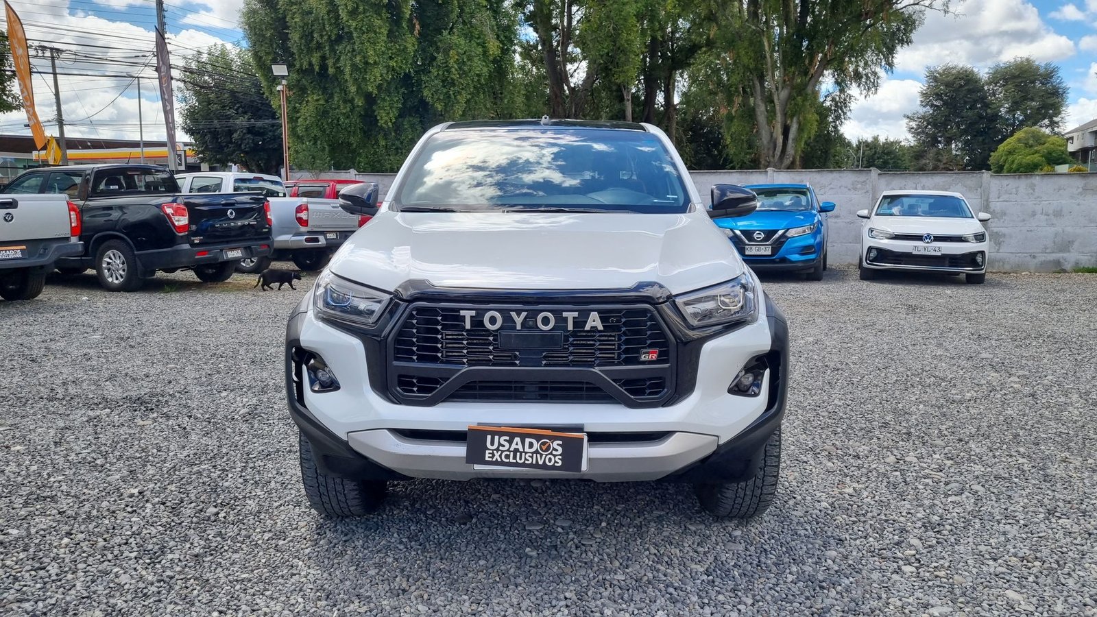 Toyota HILUX DC 4X4 2.8 AUT 2024 - Imagen 3 de 20