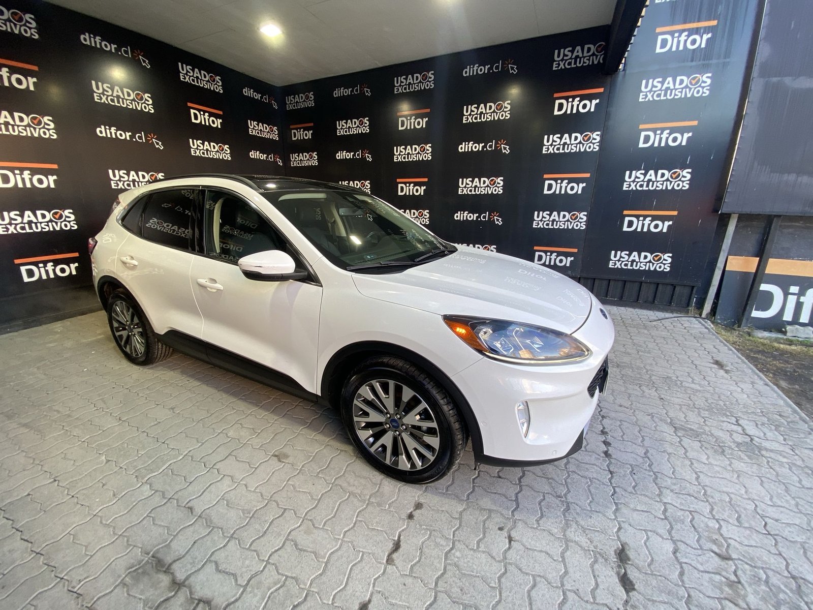 Ford ESCAPE NEW ESCAPE TITANIUM AWD CVT 2.5 2021 - Imagen 13 de 20