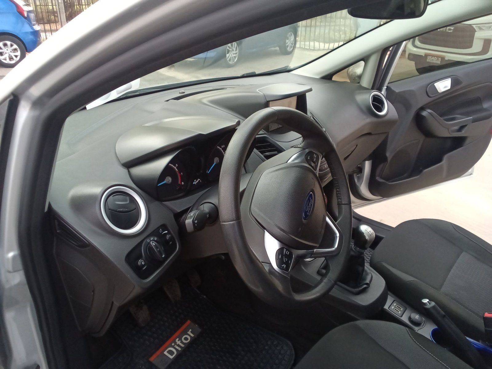 Ford FIESTA HATCH BACK 1.6 2018 - Imagen 10 de 15