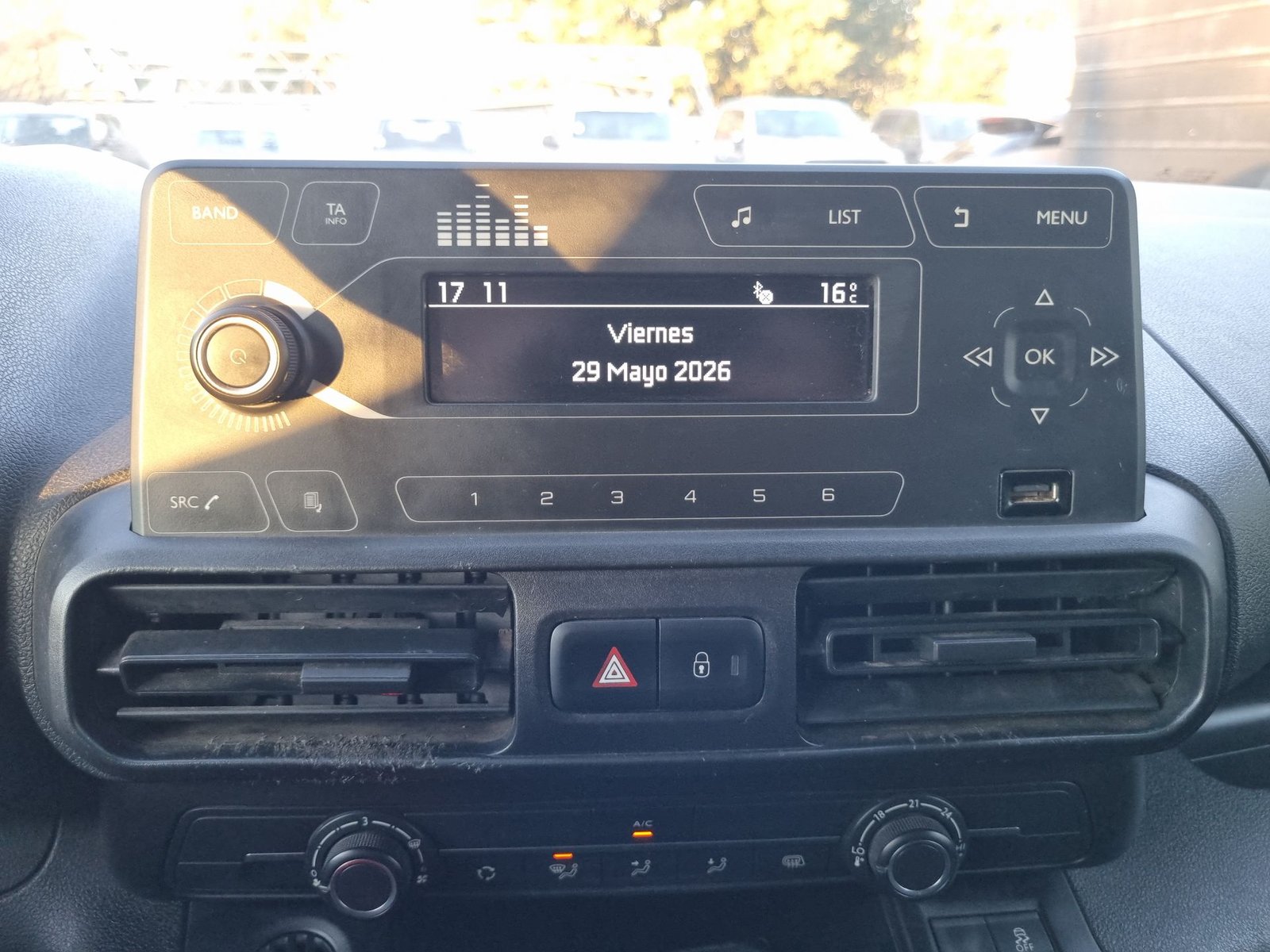 Opel COMBO HDI 92 L1 5P 1.6 2021 - Imagen 16 de 20