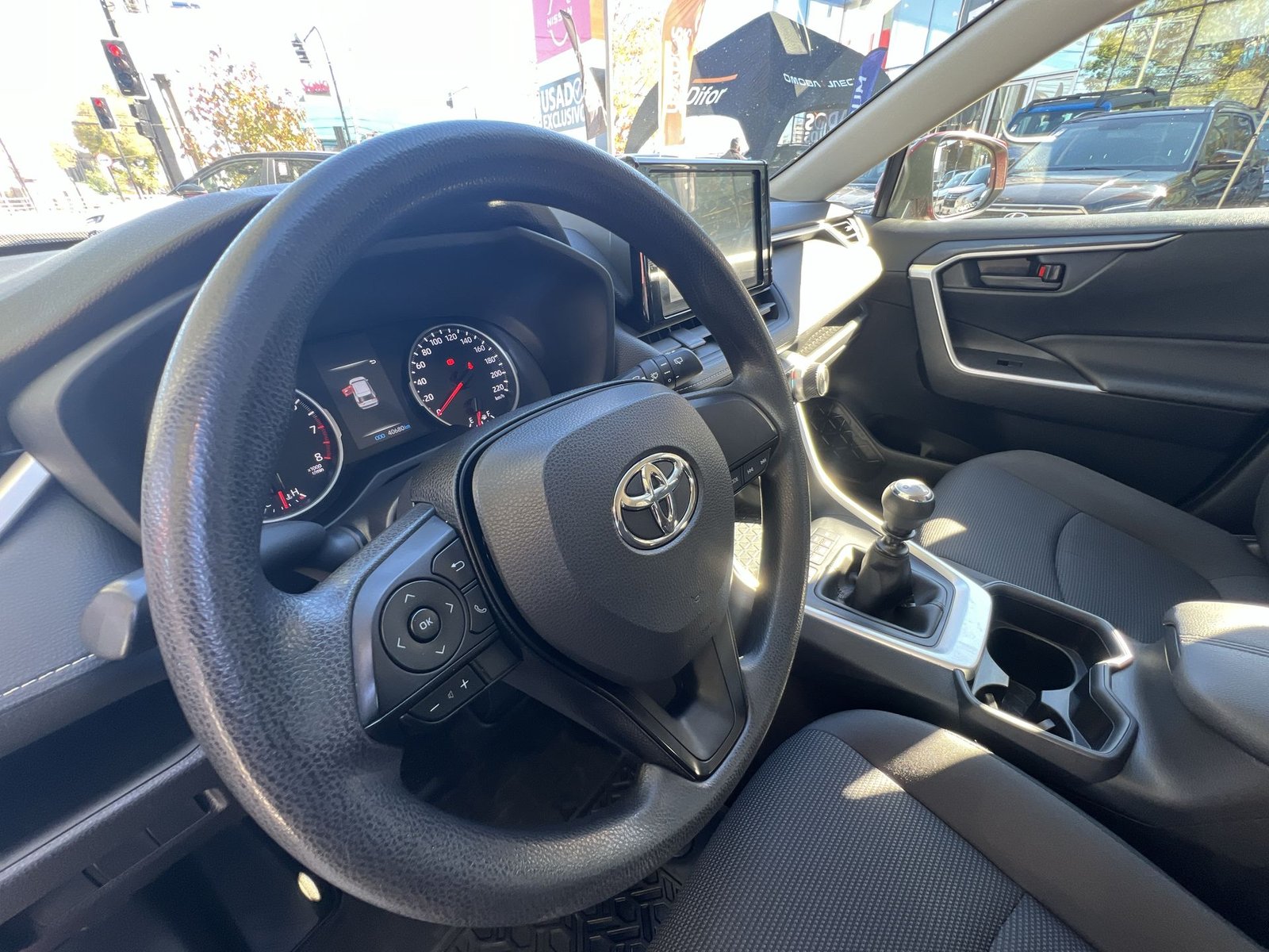 Toyota RAV4 2023 - Imagen 14 de 20