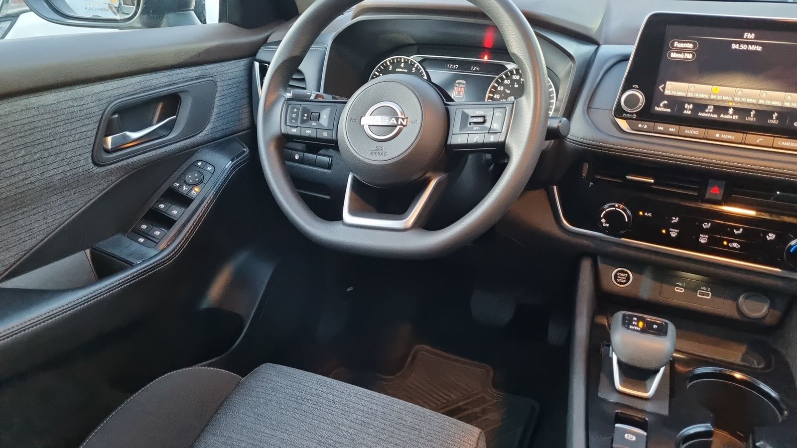 Nissan X-TRAIL 2024 - Imagen 17 de 20