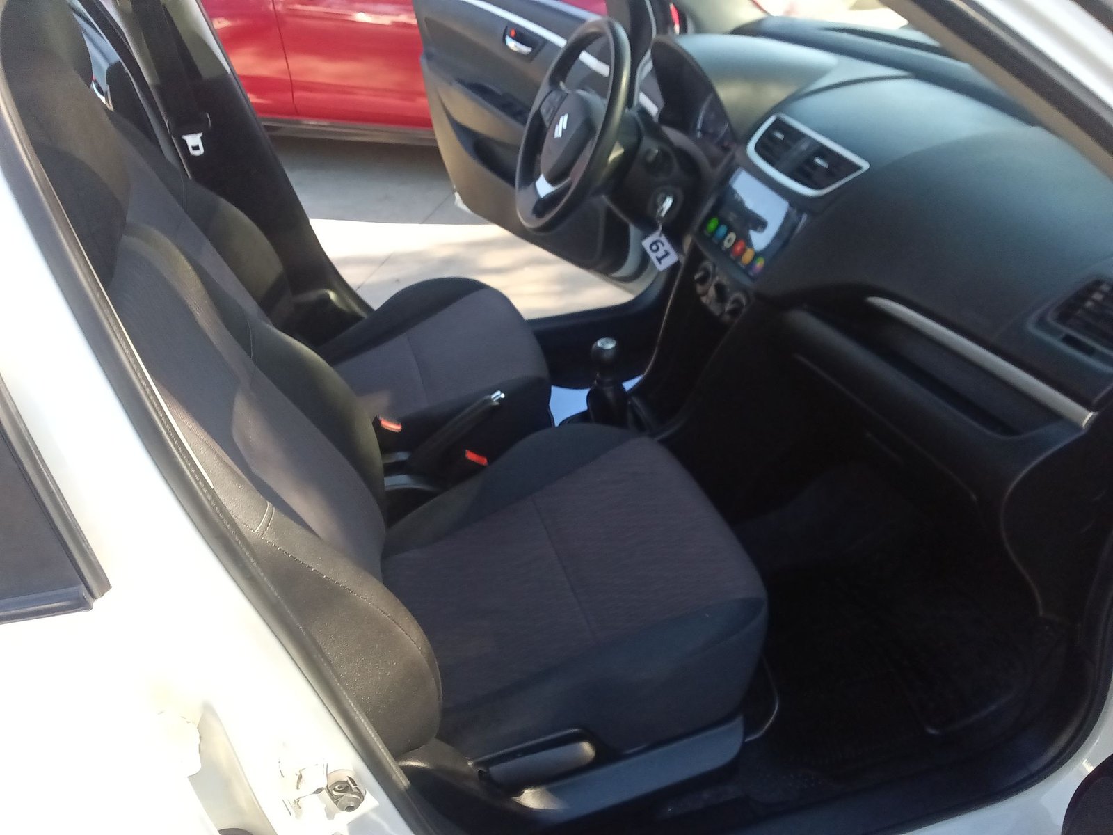 Suzuki SWIFT 2019 - Imagen 11 de 20