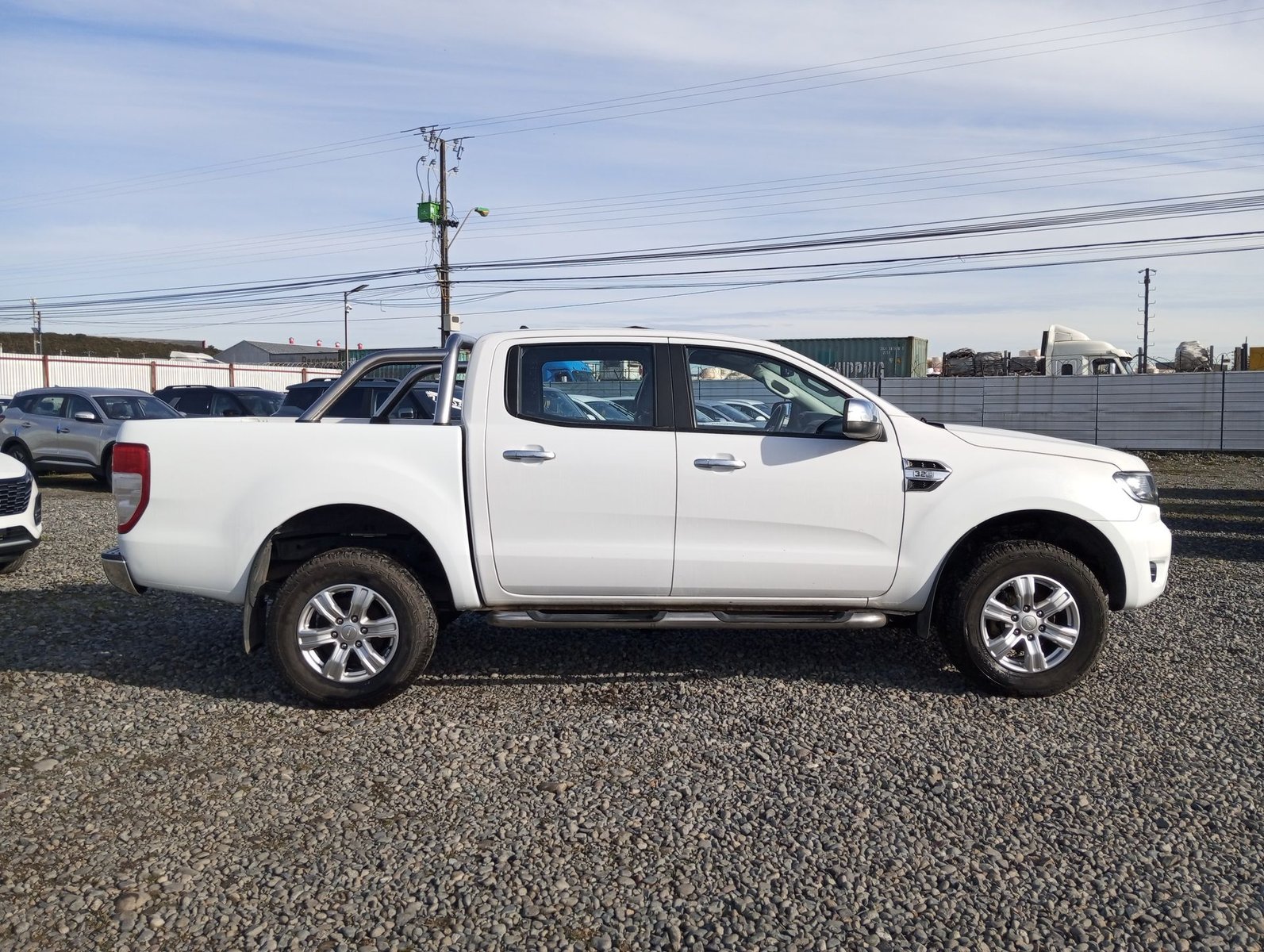 Ford RANGER DCAB XLT 3.2 2023 - Imagen 9 de 15