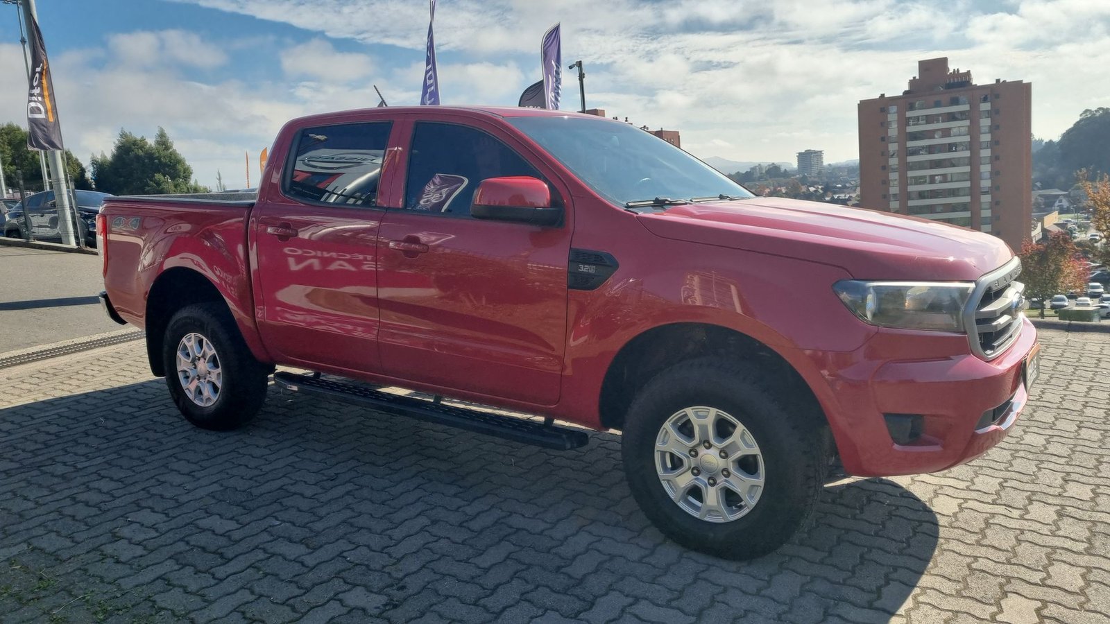 Ford RANGER XLS DCAB 4X4 3.2 2023 - Imagen 13 de 15