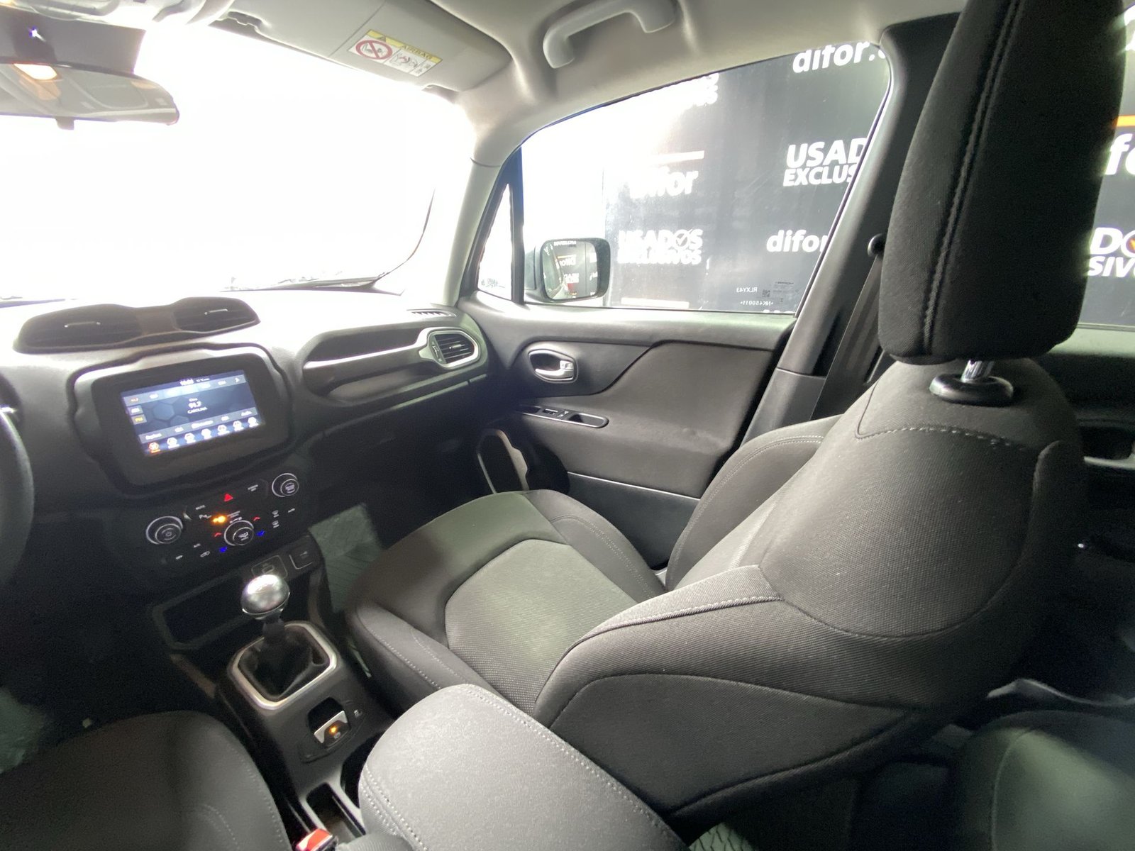 Jeep RENEGADE SPORT LX 1.8 2022 - Imagen 15 de 20