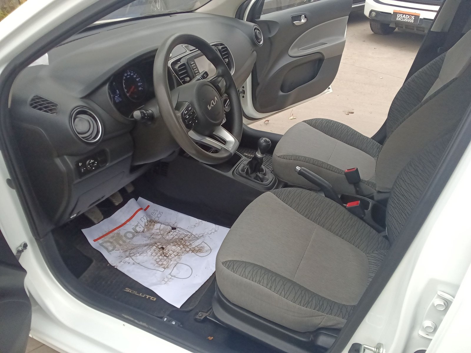 Kia SOLUTO LX 1.4 2022 - Imagen 15 de 15