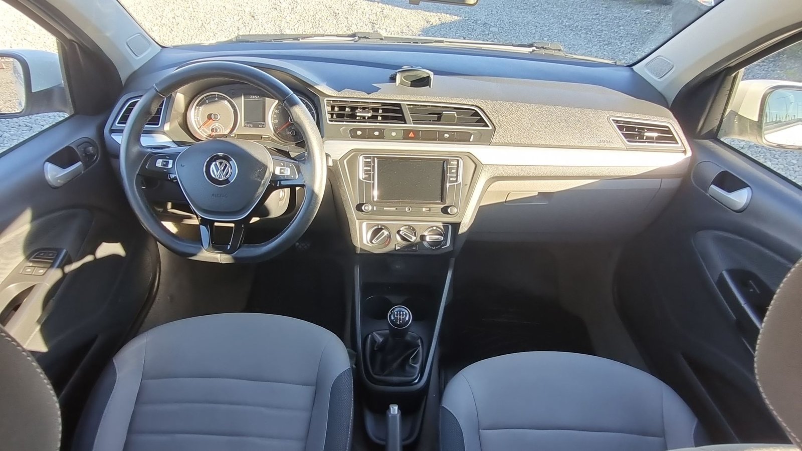 Volkswagen GOL HB 1.6 2023 - Imagen 14 de 15
