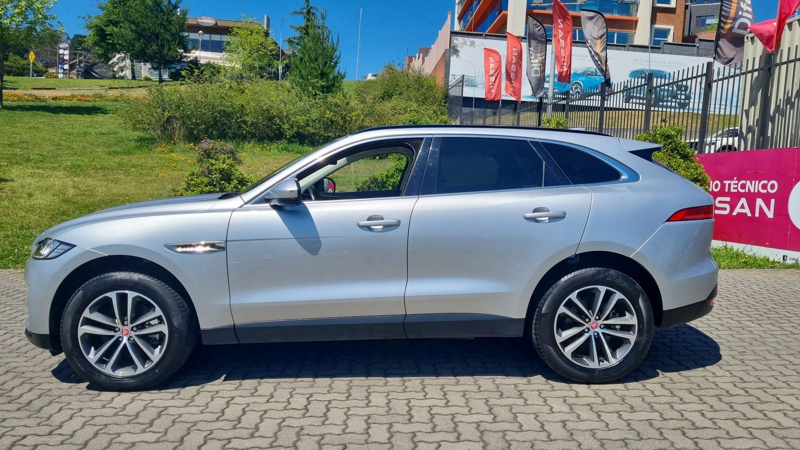 Jaguar F-PACE F PACE PRESTIGE 3.0 2017 - Imagen 6 de 20