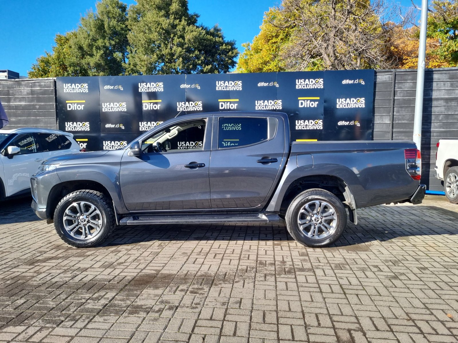 Mitsubishi L200 DAKAR 4X4 2.4 2023 - Imagen 5 de 20