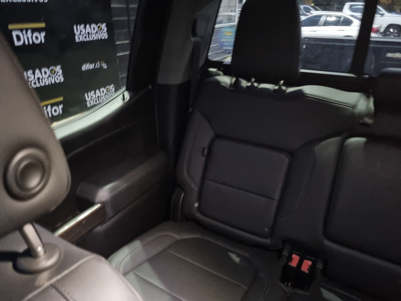 Chevrolet SILVERADO DCAB 4X4 5.3 AT 2021 - Imagen 12 de 20