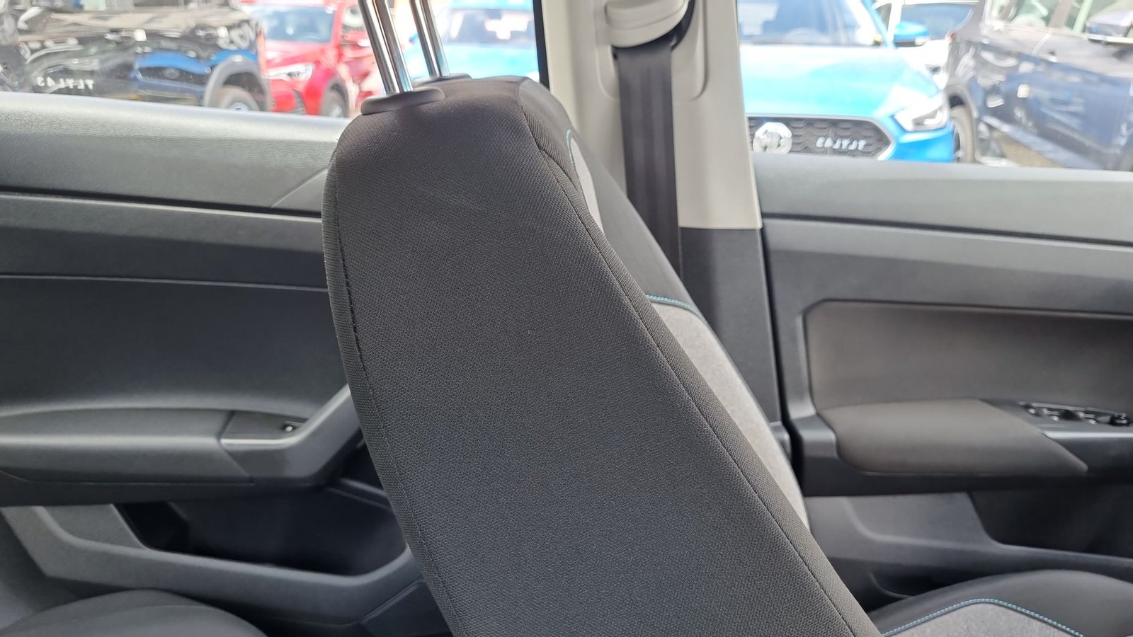 Volkswagen VIRTUS TSI 1.0 AUT 2024 - Imagen 16 de 20