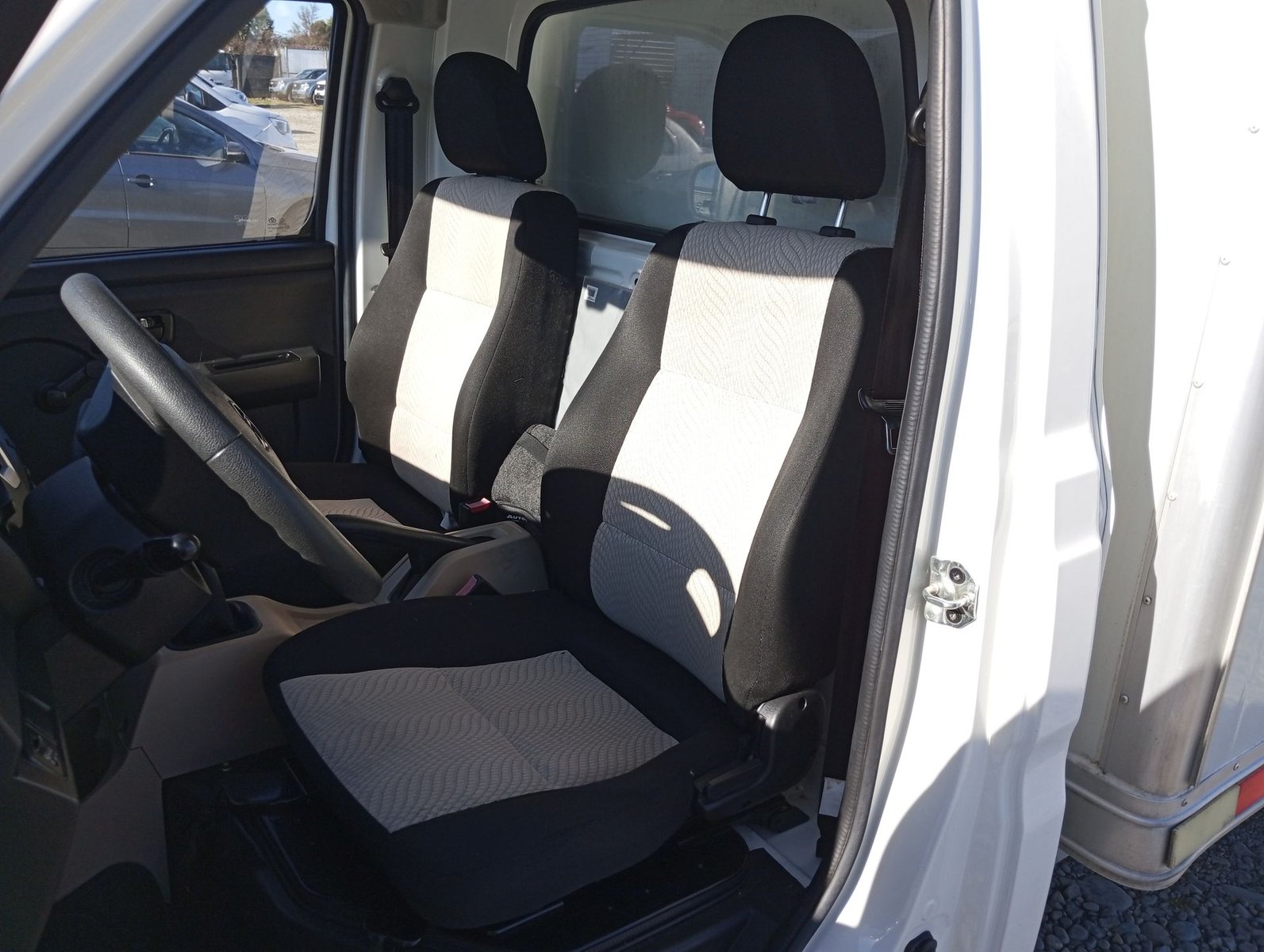 Kyc GRAN MAMUT T3 T3 CARGO BOX 4X2 1.5 2023 - Imagen 17 de 20